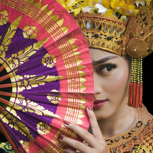 the-beauty-of-balinese-dancer-2024-12-06-06-35-45-utc